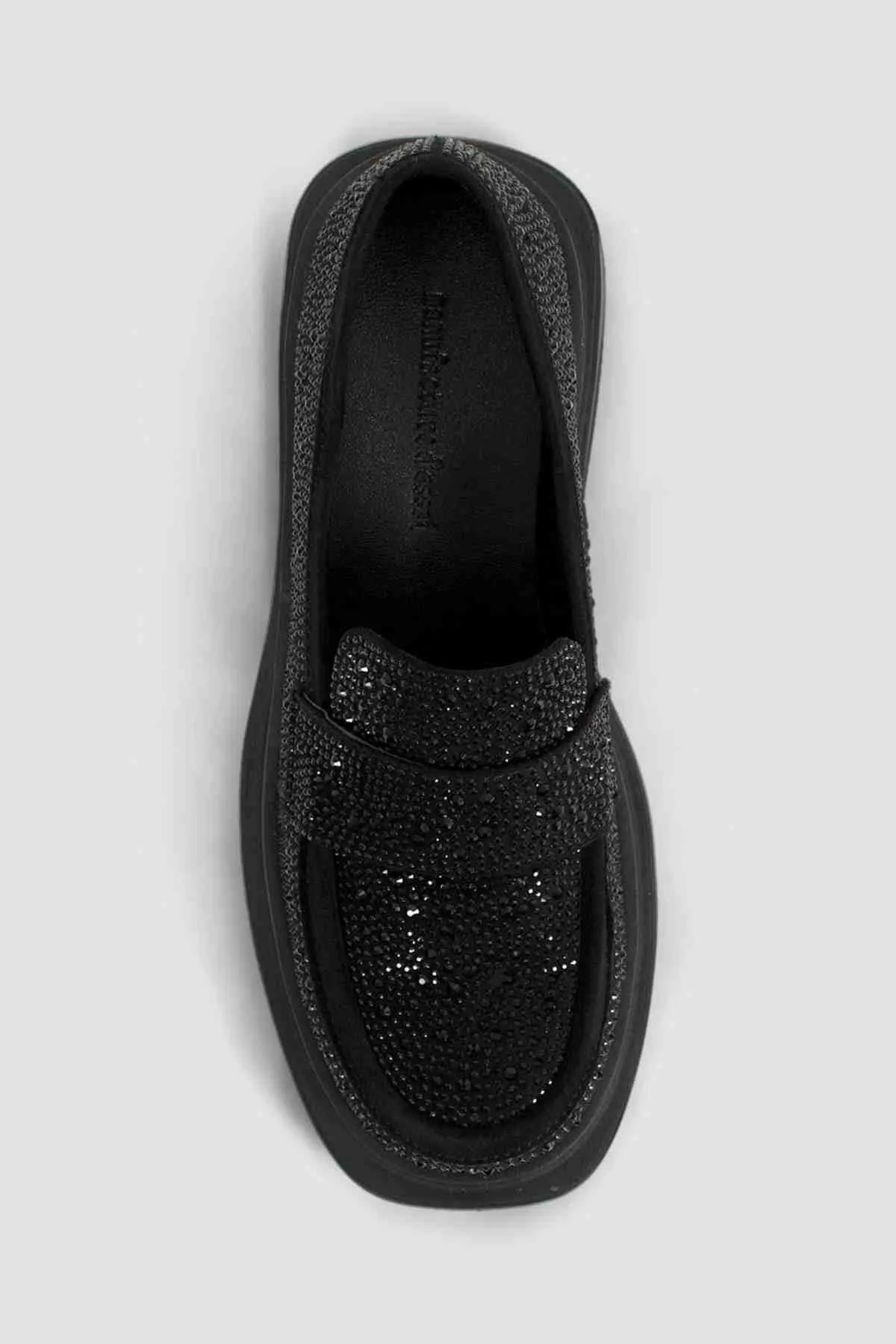 AA82 BLACK