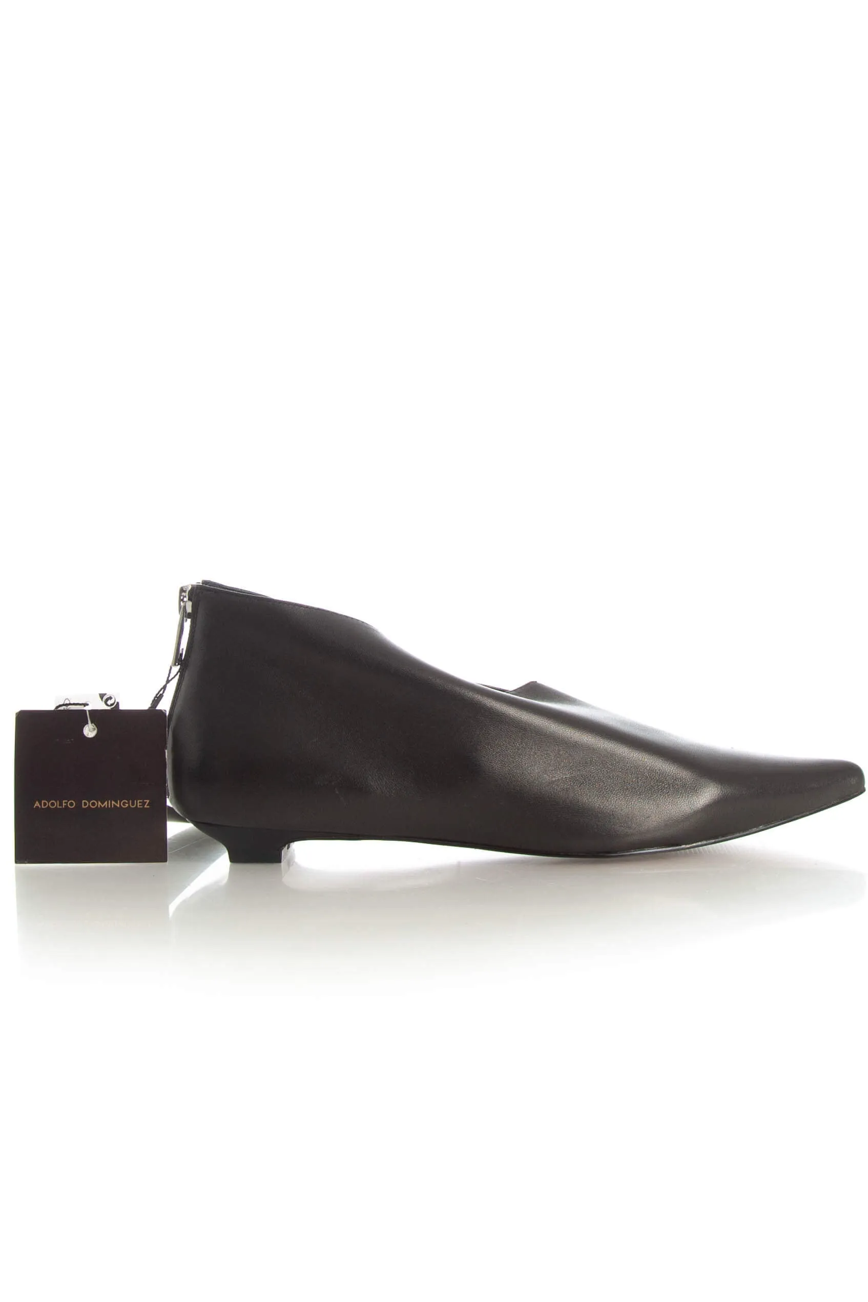 Adolfo Dominguez, Talla 6