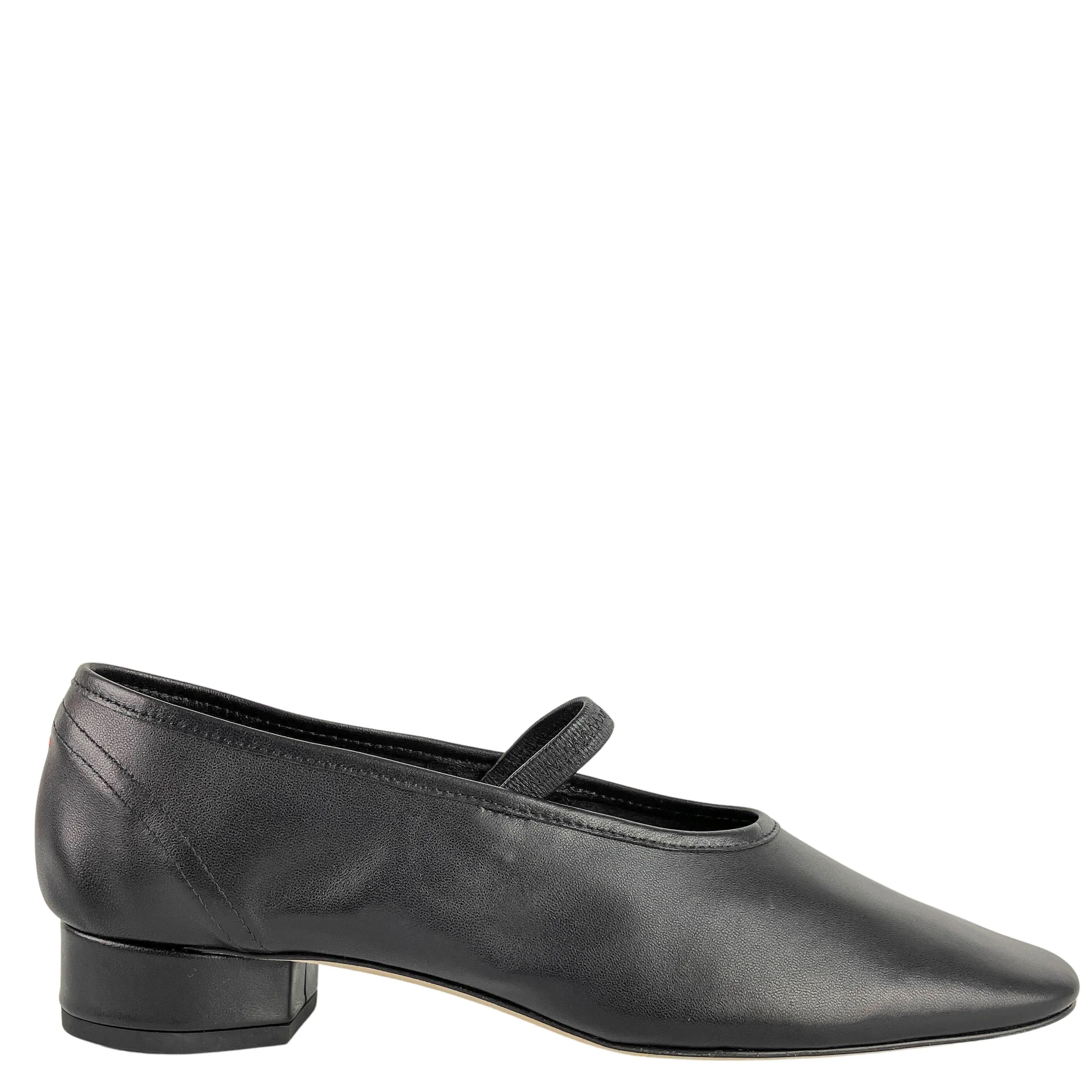 Aeyde Pippa Leather Ballet Flats in Black