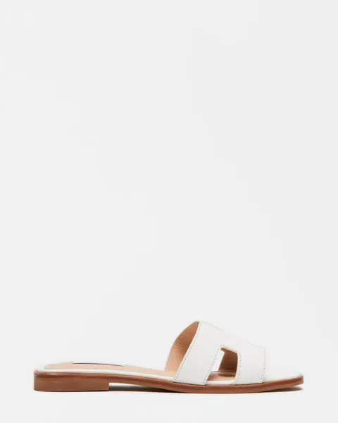 BIANKA BLANCO FLATS
