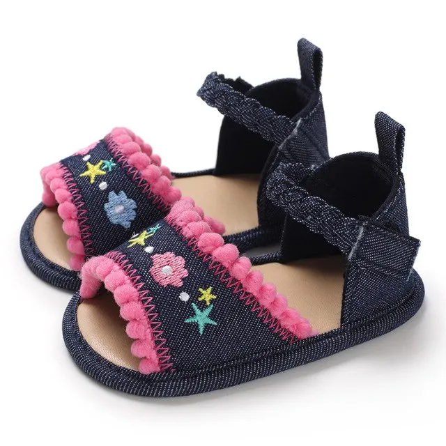 Demitria Baby Girls' Casual Sandal