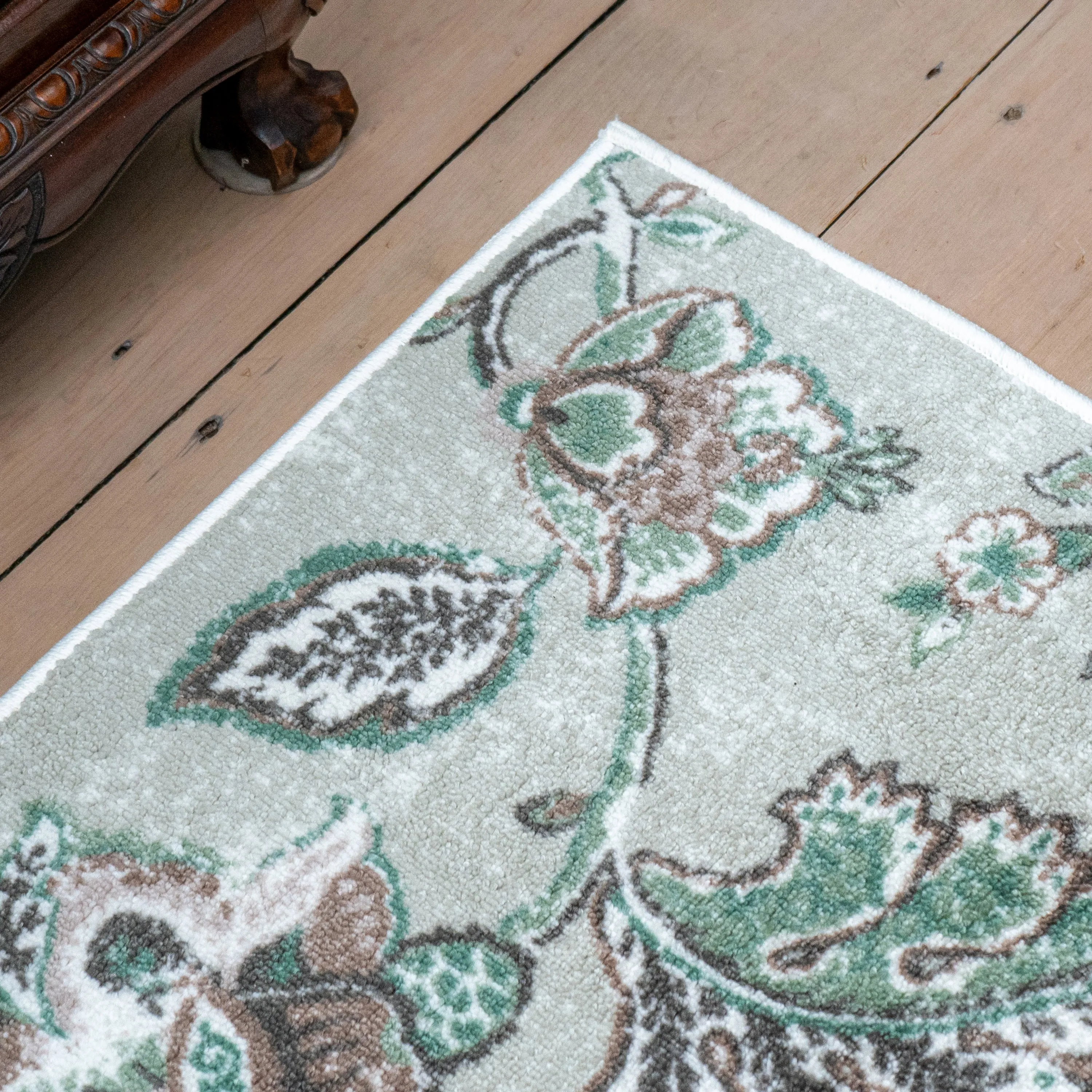 Dreams & Drapes Keats Washable Rug - Green