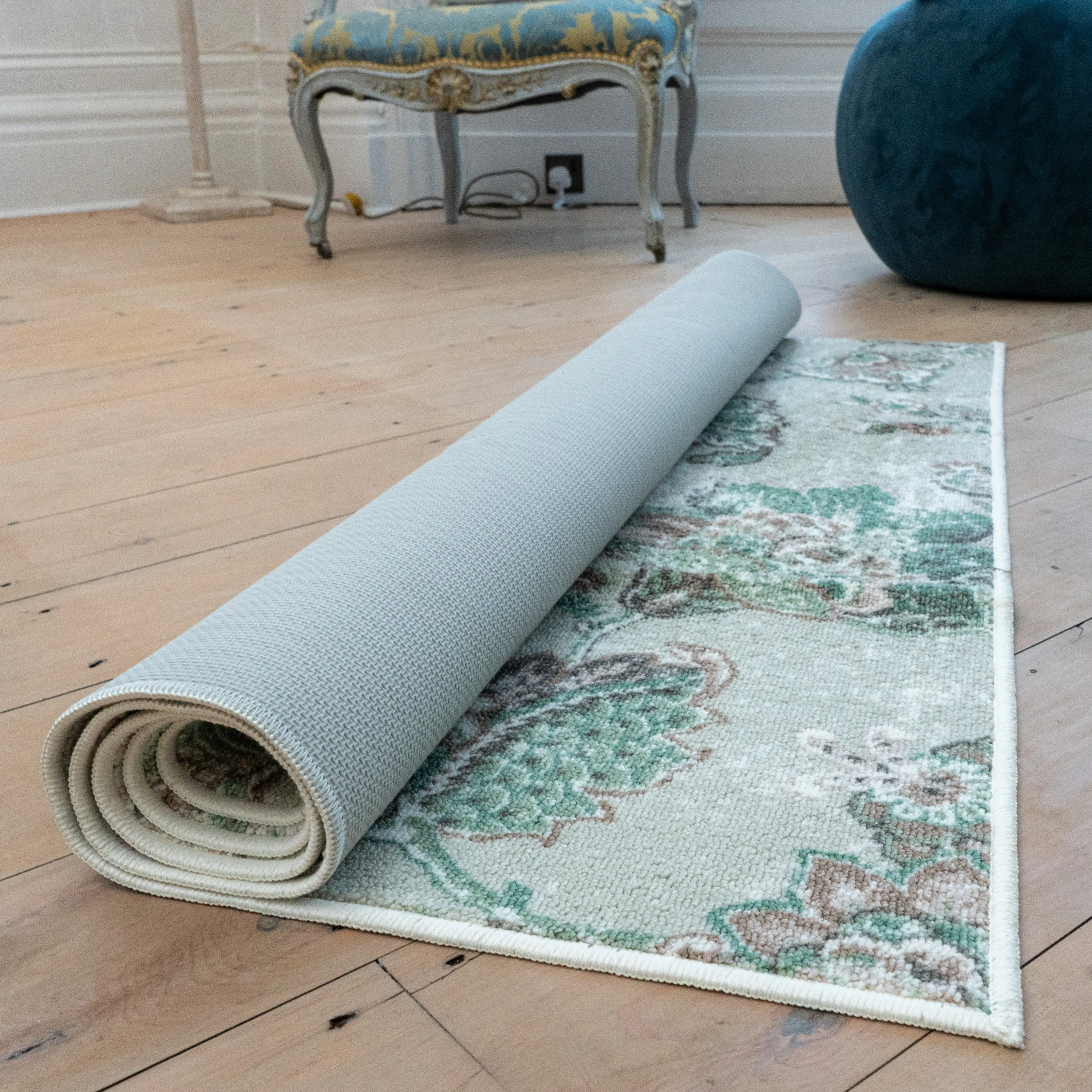 Dreams & Drapes Keats Washable Rug - Green