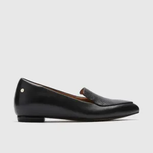 Frankie4 Faye Flat Shoe - Black Reptile Emboss