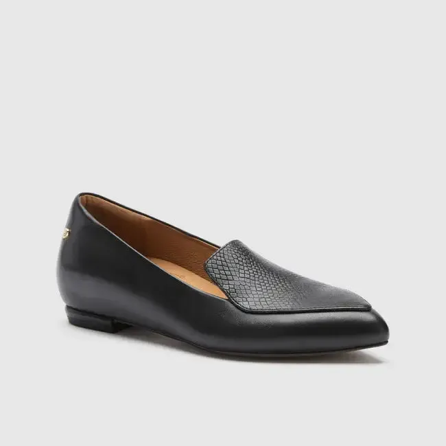 Frankie4 Faye Flat Shoe - Black Reptile Emboss