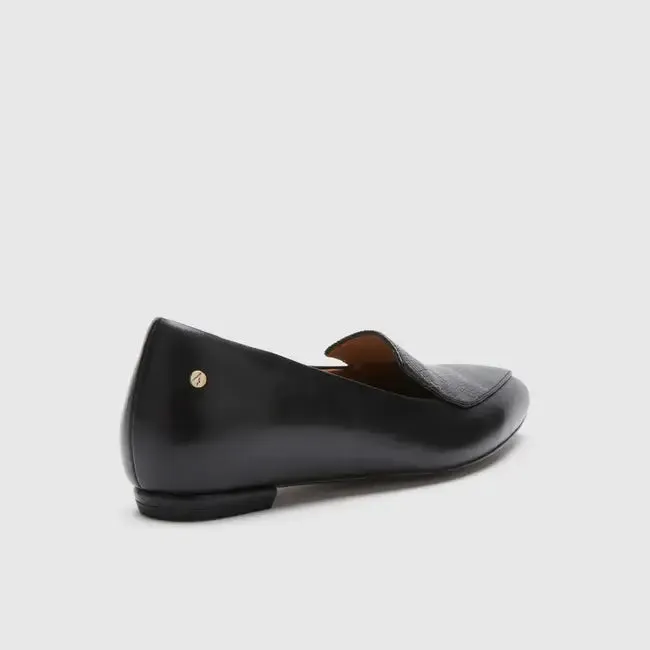 Frankie4 Faye Flat Shoe - Black Reptile Emboss