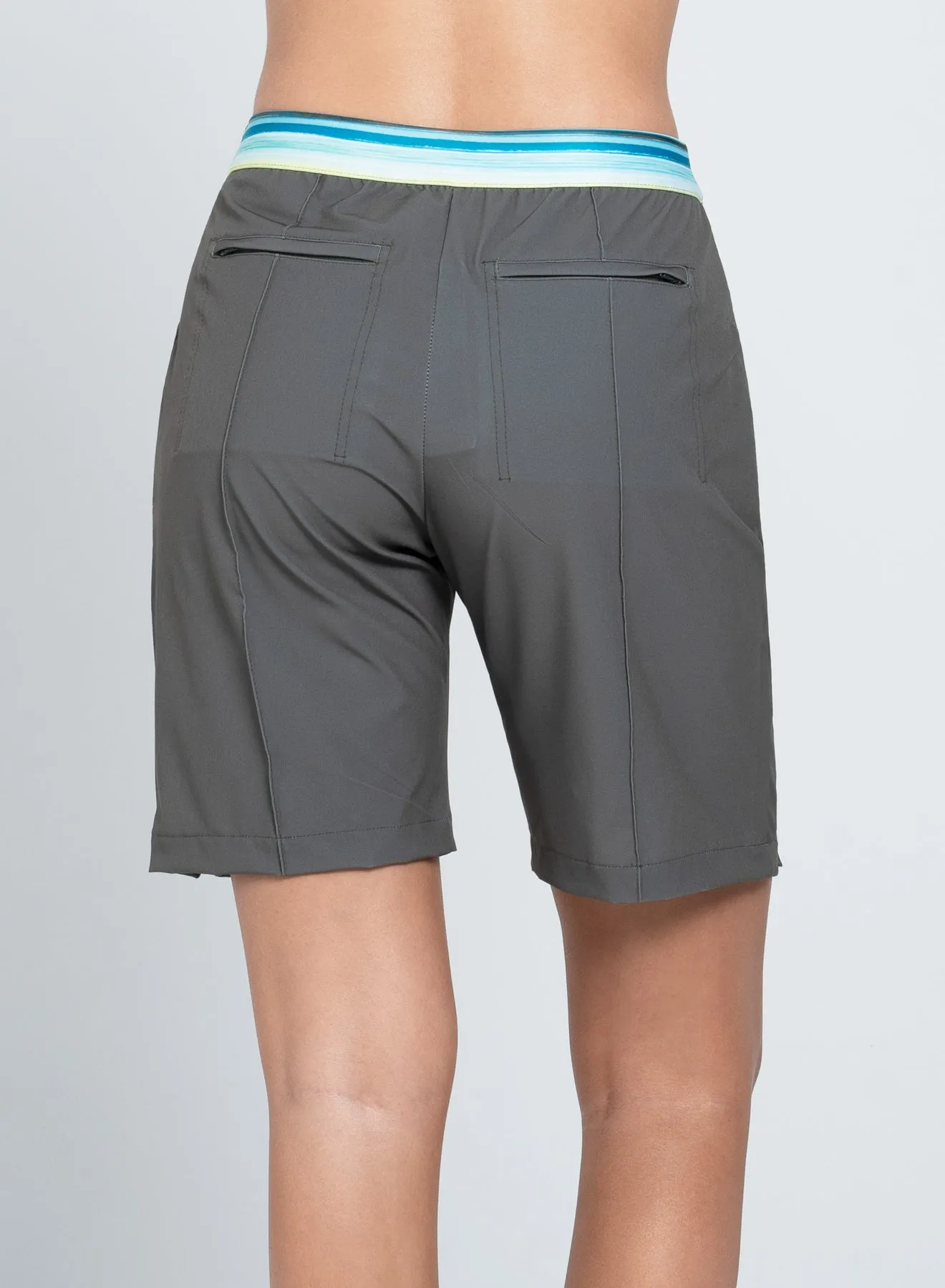 Isla Short