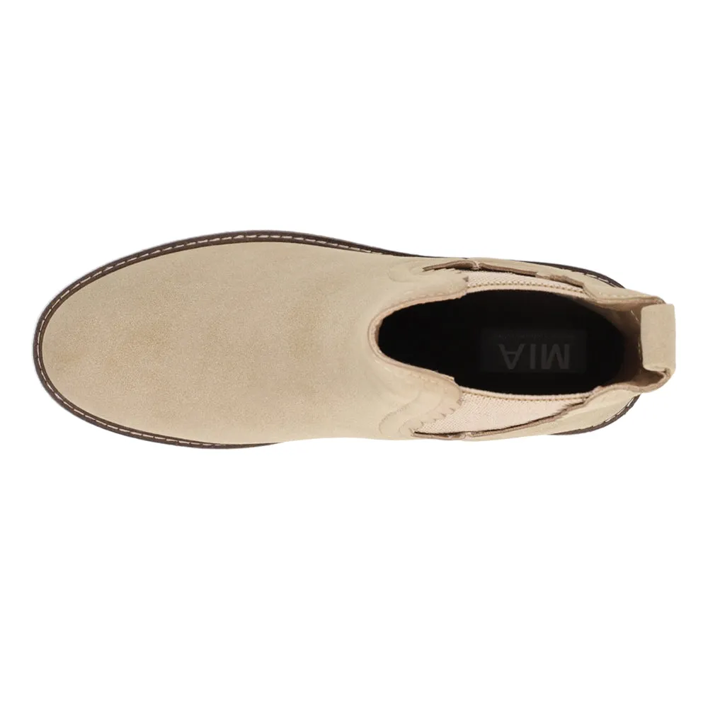 Kellen Lug Sole Ankle Pull On Round Toe Booties