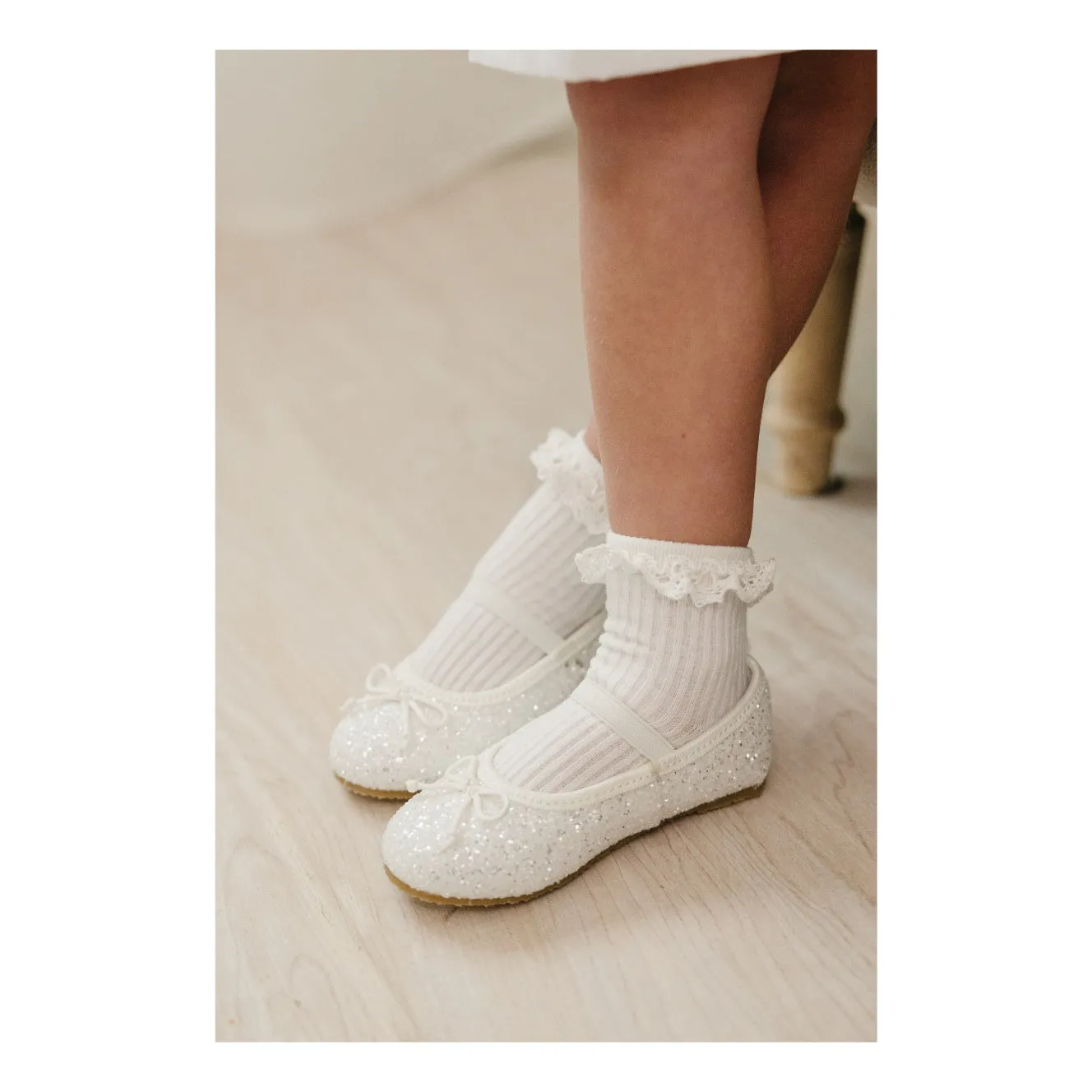 Victoria Sparkle Glitter Flat